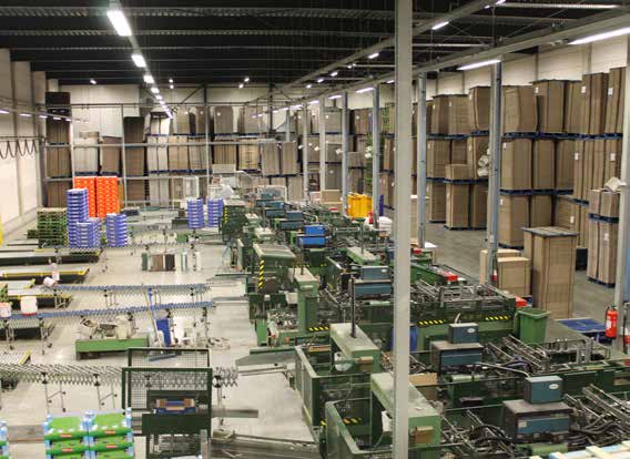 100 jaar Vos transport – Opvolging door derde generatie en dozen, dozen en nog eens dozen