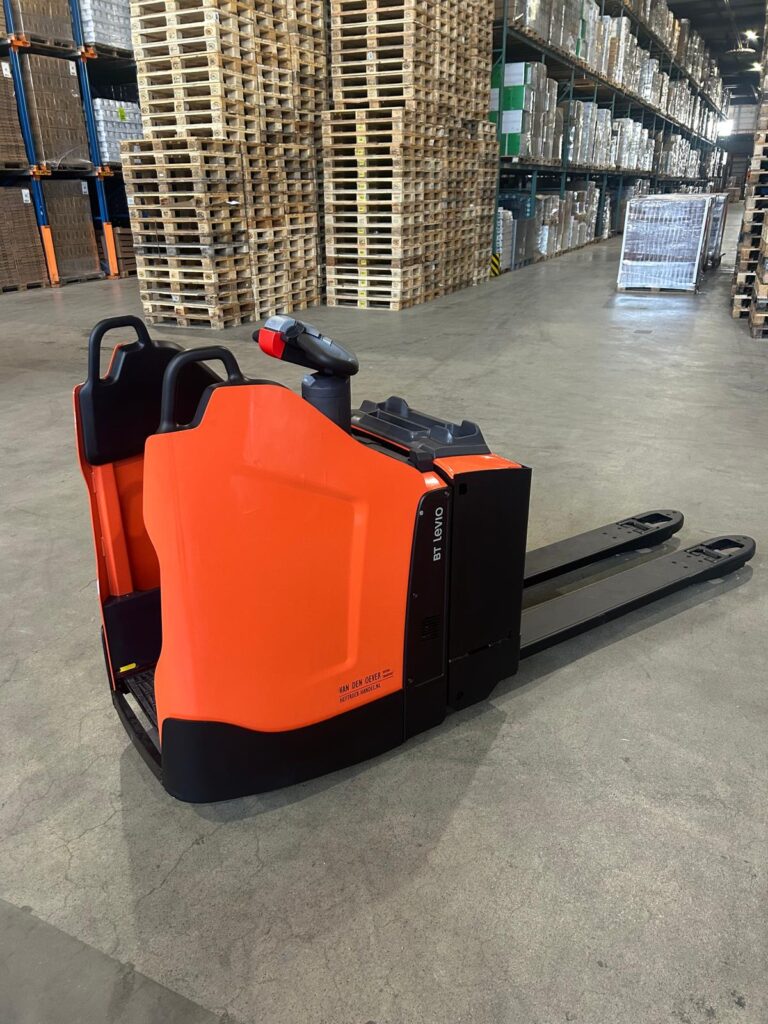 Toyota-BT-LPE250-elektrische-pallettruck-Vos-Zaltbommel